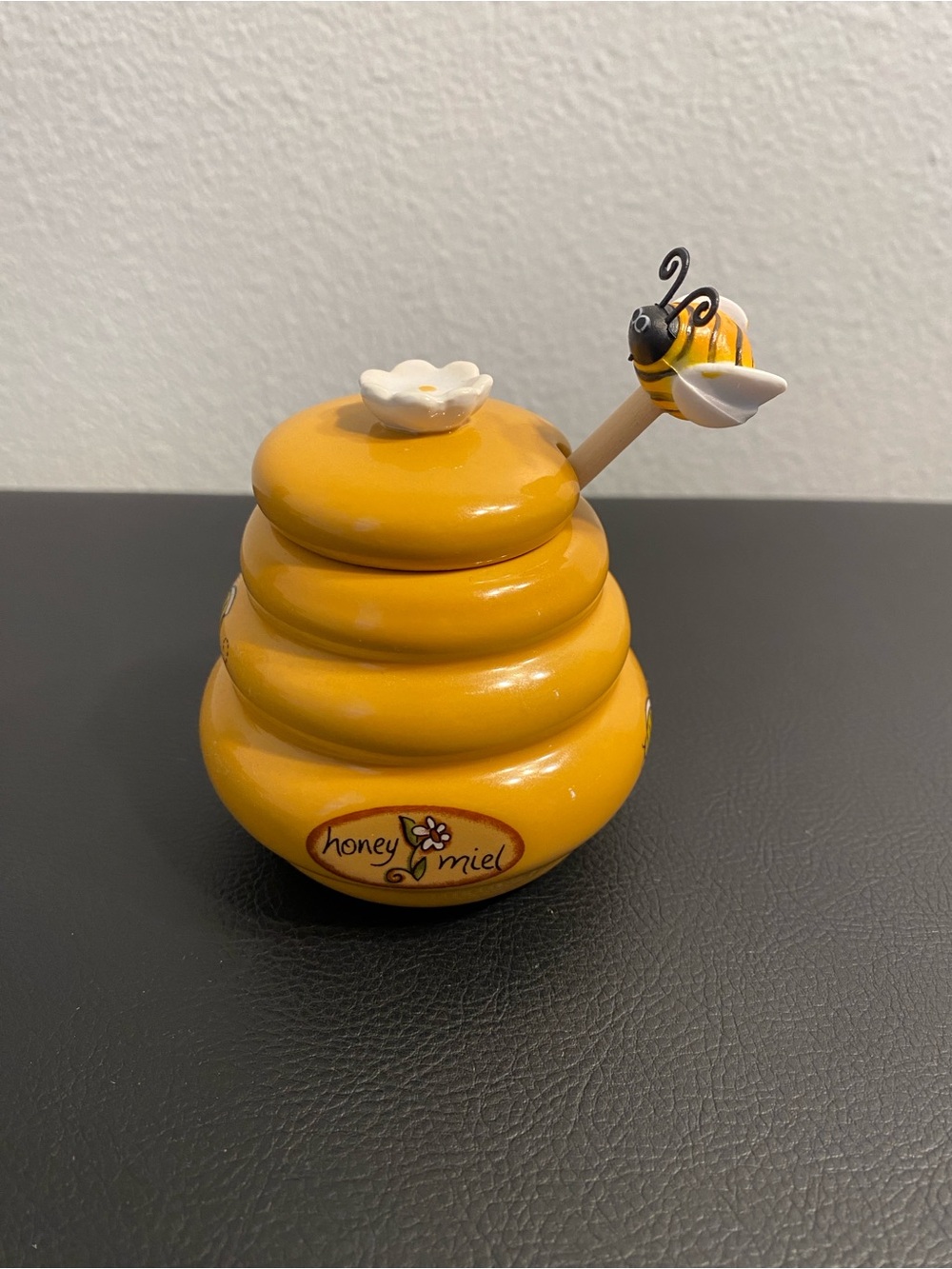 Yellow Bee Honey Pot with Dipper - Decorative Kitchen Jar
